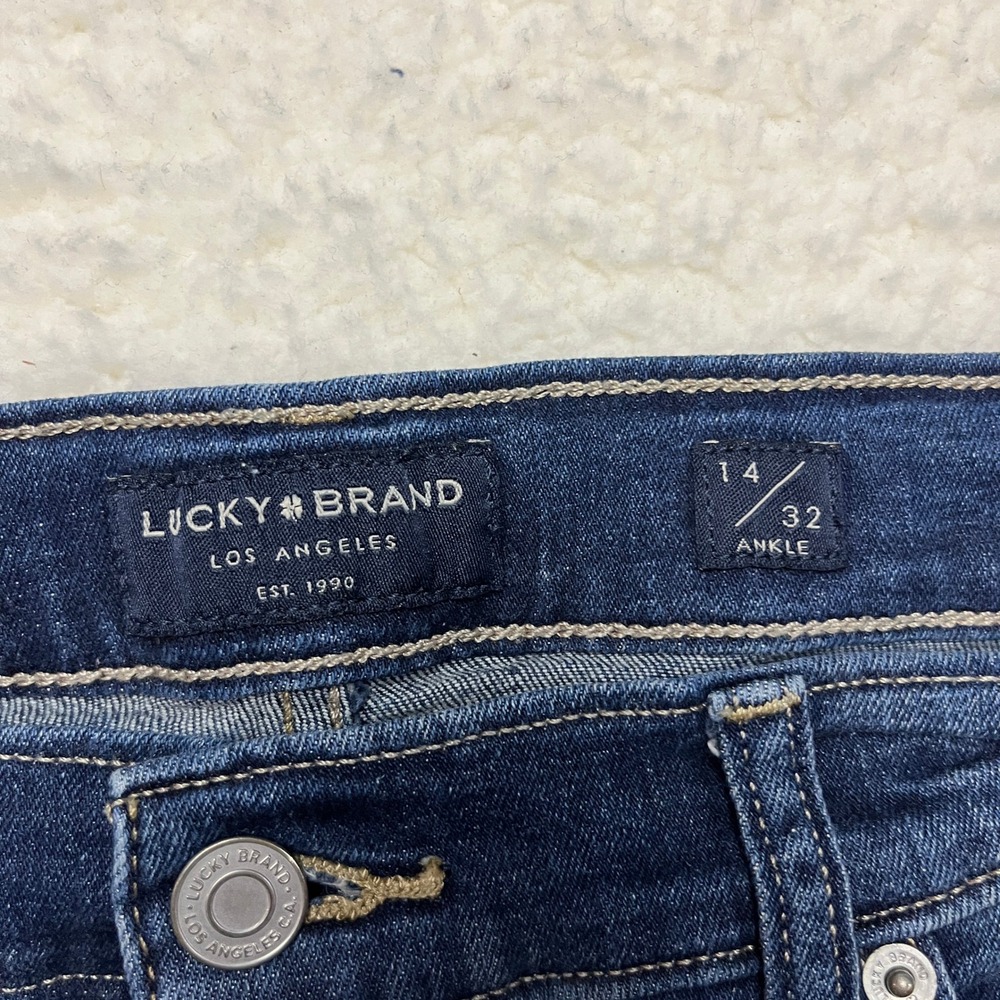 Lucky Brand Women’s Skinny Jeans - Dark Blue Wash - Picture 5 of 11